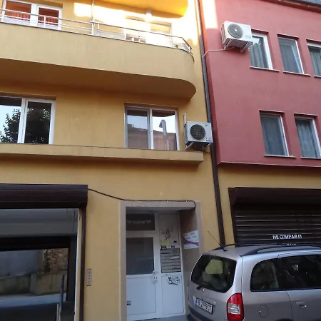 Central Apartament *